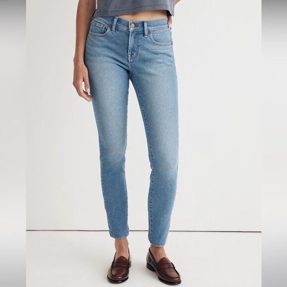 Madewell Denim - Madewell NWT 8" Skinny Jeans Mid Rise Size 32 in Sellwood Wash